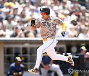 김하성, 뛰어난 수비력으로 MLB FA 랭킹 8위…계약 전망은?