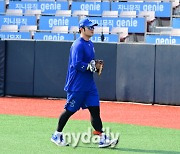 [MD포토] 박병호 '삼성 트레이드 후 수원 첫 경기'