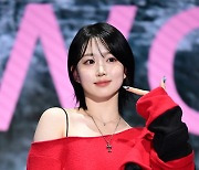 JYP 측 “엔믹스 해원 허리부상→치료 전념, 무대 앉아서 진행”[공식]