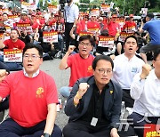 야 7당, 용산 찾아 해병대원 특검법 요구…"朴 정권 뛰어넘을 국정농단"