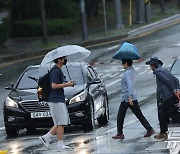 하동에 110㎜ 이상 비…부산·경남 전역 '호우 특보'