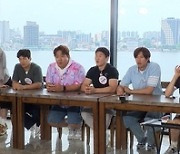 투머치토커 해설위원 누구? ‘1박2일’ 멤버들마저 피로감 호소