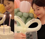 15㎏ 감량 한지혜, 41번째 생일에 꽃풍선 들고 활짝