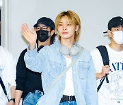 스트레이키즈 아이엔,'다정한 손인사' [사진]