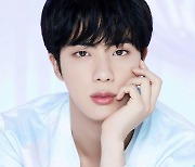 "방탄소년단 진 '슈퍼참치' 1만 7000% 매출 증대..1위 역주행" 美포브스