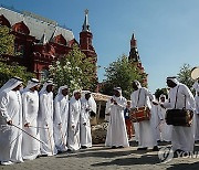 RUSSIA UAE CULTURE