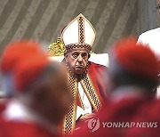 Vatican Pope Pallium