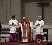 Vatican Pope Pallium