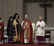 Vatican Pope Pallium