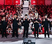 T1, LCK 최초 홈 경기 T1 Home Ground 성황리 종료