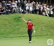 박현경, 2주 연속 우승...KLPGA 시즌 3승 상금·대상·다승 선두