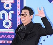 '라디오쇼' 이윤석 "'싱글벙글쇼' 폐지, 시대 흐름..이경규 보필? 입장 바뀌어" [종합]