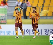 '가브리엘 결승골' 광주, 제주에 2-1 승리...연패 탈출하며 리그 7위로