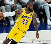 "NBA 제임스, 3년 2천240억원에 레이커스와 재계약 전망"