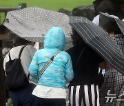 남부·제주 8㎜ 장맛비…경기 동부·강원엔 최대 20㎜ 소나기