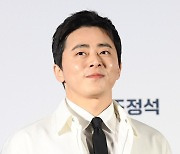 [SC현장] "뭐지? 내가 봐도 예쁘네?"…'파일럿' 조정석, 웃다가 다리 풀리는 하이브리드 코미디(종합)