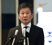 "정몽규 회장, 원하는 감독 내정했고 정해성 위원장 사실상 경질"...한국축구지도자협회, 분노+지탄