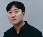 ‘돌풍’ 김용완 감독 “설경구X김희애 캐스팅, 나에겐 로또 같았다” [EN:인터뷰①]