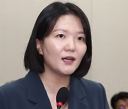 네이버 최수연 “단기적으로 ‘라인야후’ 지분 매각 안 해”