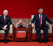 [속보] "시진핑·푸틴, 카자흐스탄서 정상회담 시작"