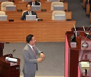 '국회의장과 여당 의원'