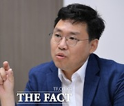 [인터뷰] 이상규 "정치 초보 한동훈이 운영할 수 있는 곳 아냐"