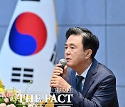 계룡 방문 김태흠 충남지사 "국방기업·공공기관 유치 적극 나설 것"
