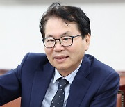 “민주당은 진보, ‘기본’ 서비스 늘릴 것, 종부세·상속세 감세 안돼”  ​정남구 논설위원의 직격 인터뷰 | 이한주 민주연구원 원장