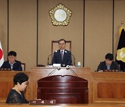 국힘, 하동군의회 의장단 선거 파행…강대선·하인호 하동군의원 징계 요청
