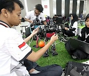 INDONESIA-SURAKARTA-ROBOTIC CONTEST