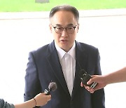 이원석 검찰총장 "직권남용·명예훼손 법적 검토...끝까지 할 일 할 것"