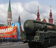 러시아, 핵미사일 야르스 이동식 발사대 동원해 훈련
