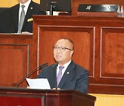 충주시의회 의장 김남우 의원…부의장 곽명환 의원 선출
