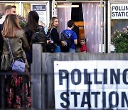 英총선, 교회·세탁소 등 4만개소 투표 종료…수낵·스타머, '한 표' 호소
