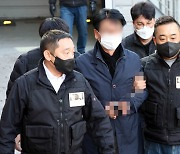 이재명 습격범, 1심서 징역 15년 선고… "민주주의 가치 파괴"(종합)