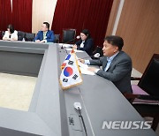 화상 회담하는 충북지사와 태국 치앙마이주지사