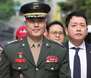 박정훈 대령 “이첩 보류, 대통령 지시 받들기 위해”···국방부 “추측 불과”