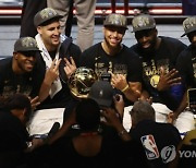 [NBA] ‘굿바이, GSW’ 탐슨의 작별 인사 “우승 반지보다 더 좋았던 건…”