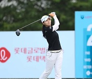 이가영, KLPGA 투어 롯데오픈 이틀 연속 단독 선두