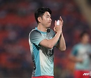 '와, 이게 무슨 일' 손흥민 조기 축구장에 떴다, 2000명 인파 몰려... '반가운 얼굴' 김승규도 등장