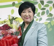 고이케 도지사 3선에 집권 자민당 안도의 한숨