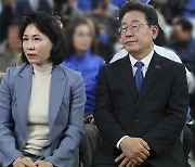 [2보] 검찰, '경기도 법카 유용 의혹' 이재명 부부 소환 통보