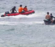 제주에 폭염·강풍…익수자 구조 훈련하는 소방