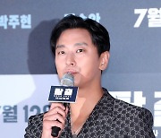 [E포토] 주지훈, 영화 '탈출'로 인사드립니다