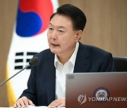 "남북한 누가 더 도움되나 판단하라"… 尹, 러 압박