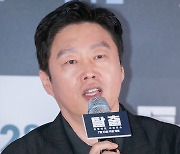 '탈출' 김희원 "1300평 세트 너무 커 촬영장 갈때마다 힘들었다"