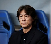 "리더십부터 전술까지 증명 한국축구 발전 이끌 적임자"