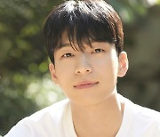 '졸업' 위하준 "'섹시' 수식어 = 원동력…내면이 더 중요하다고 생각" [인터뷰②]