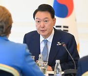 윤대통령, 나토정상회의 참석차 방미…"안보협력 강화"