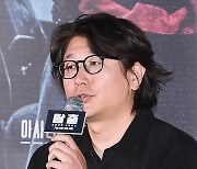 '탈출' 김태곤 감독 "故 이선균, 이 자리에 있었으면 좋았을 것" [TD현장]